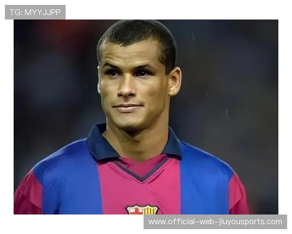 足球巨星新发型被嘲像草